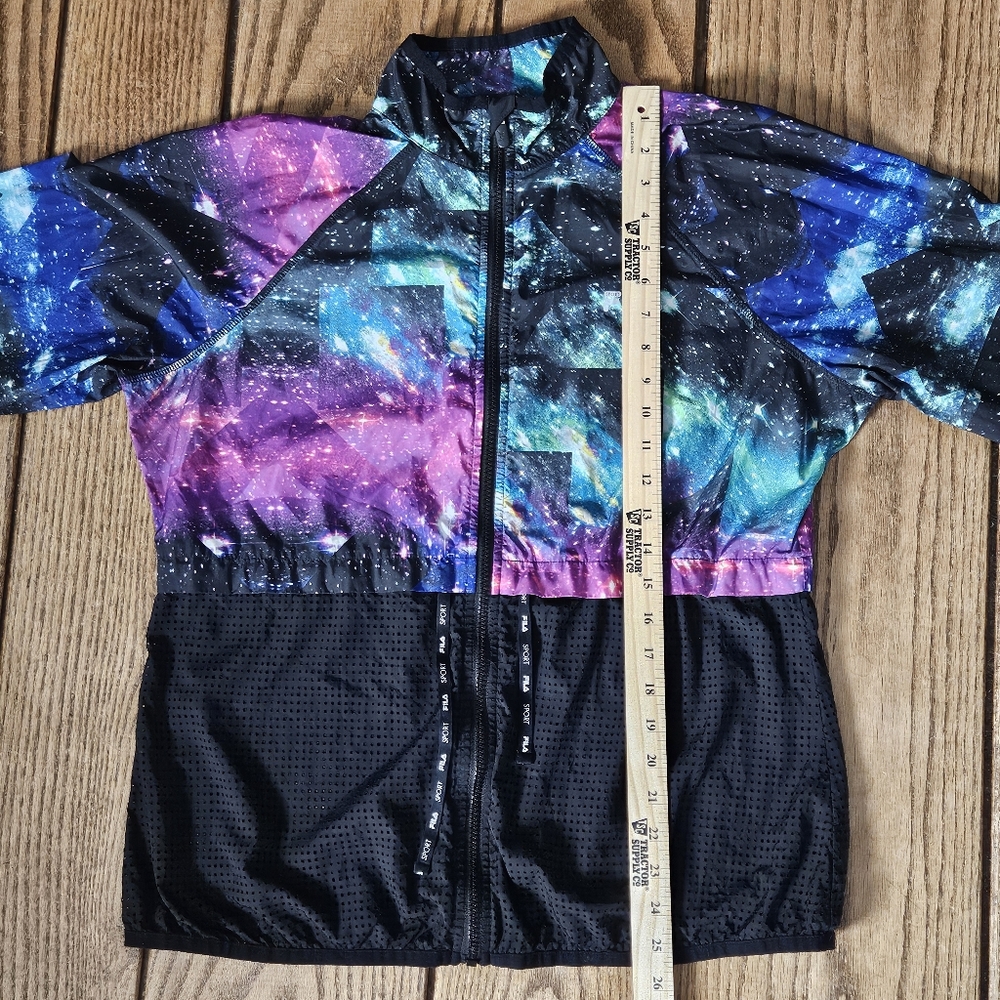 FILA Sport Galaxy Windbreaker with Mesh Bottom Size Large *zipper is broken - Picture 16 of 16